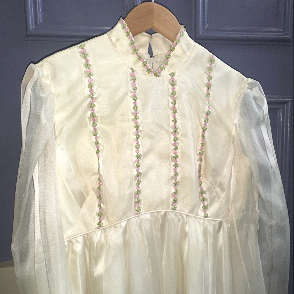 Vintage 70s Emma Domb Gown Boho Fairy Ethereal Floral ILGWU Cream Dress Size S/M